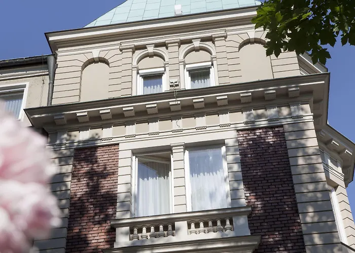 Parkhotel טראונשטיין