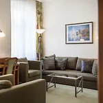 Parkhotel 3* טראונשטיין