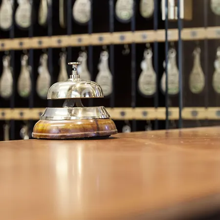 Отель Parkhotel 3*