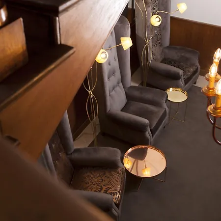 Parkhotel ホテル 3*