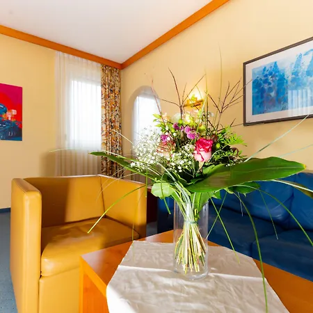 Отель Parkhotel