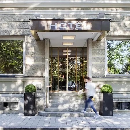 Parkhotel Отель Траунштайн